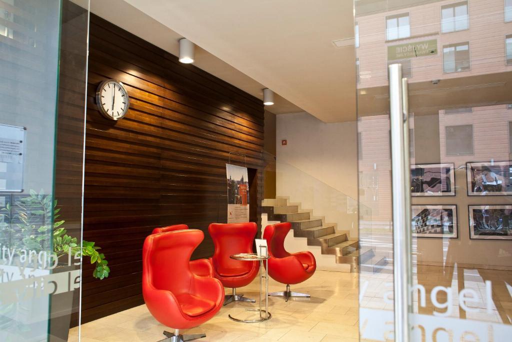 Angel City Center Krakow Aparthotel Екстериор снимка