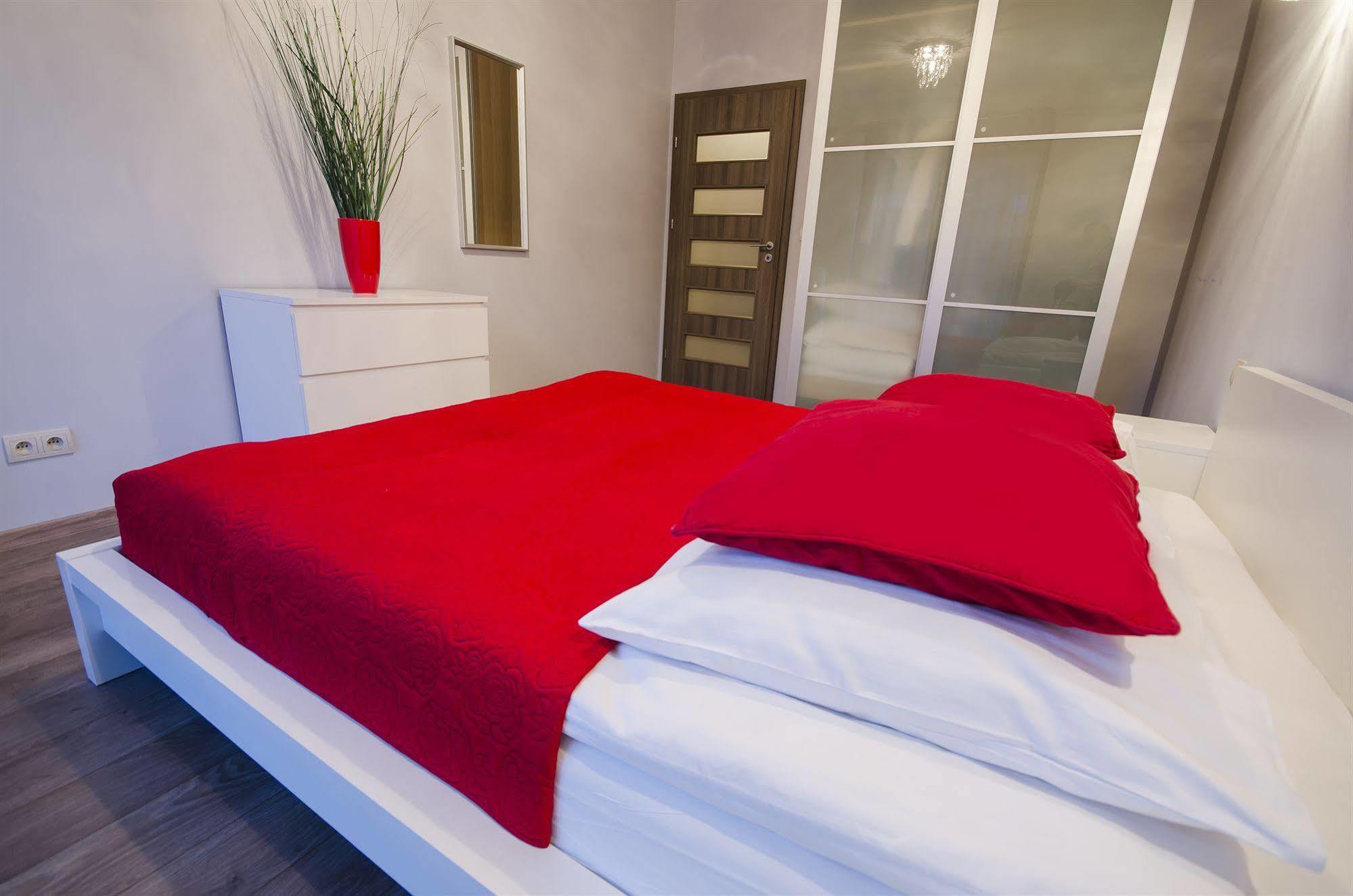 Angel City Center Krakow Aparthotel Екстериор снимка