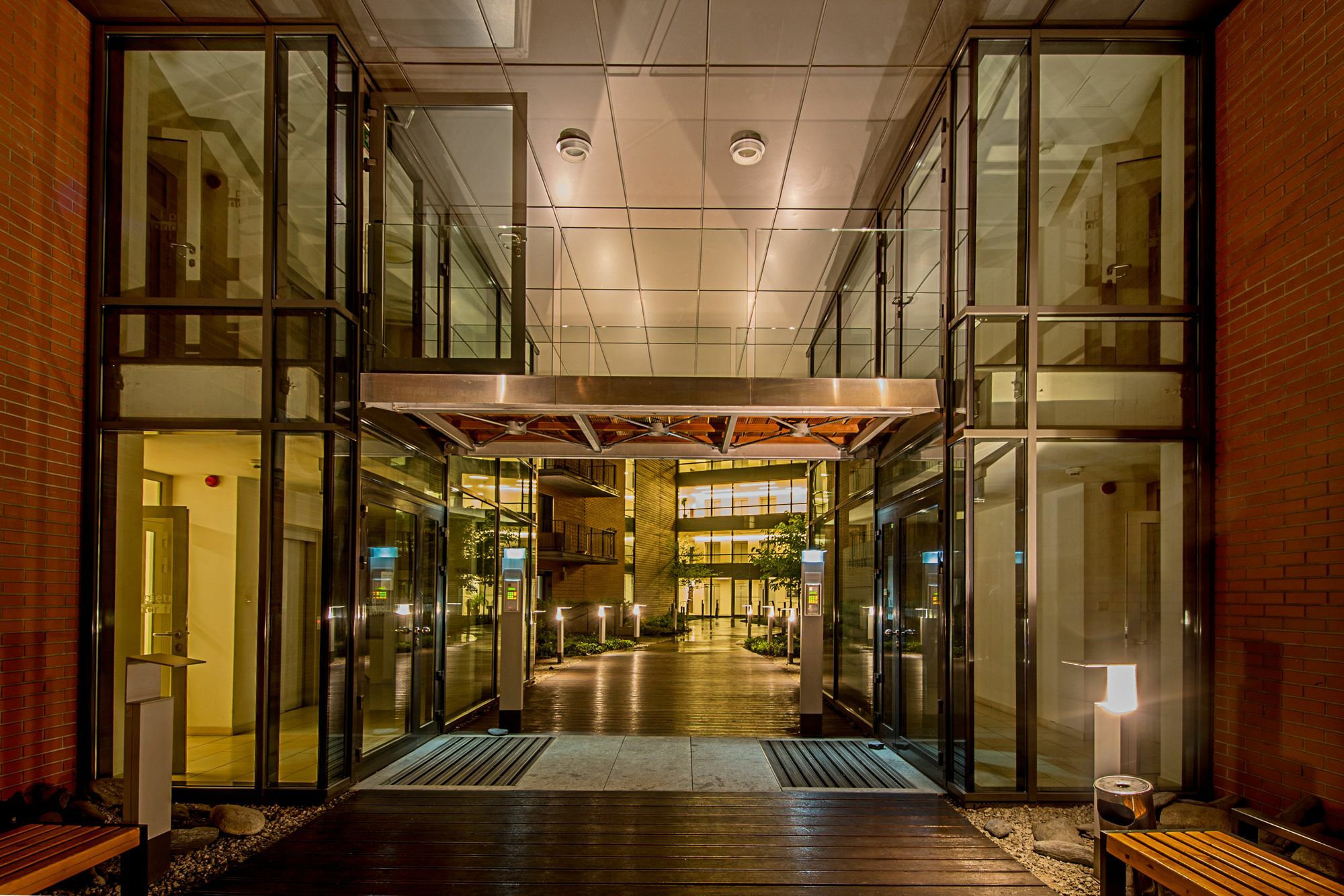Angel City Center Krakow Aparthotel Екстериор снимка